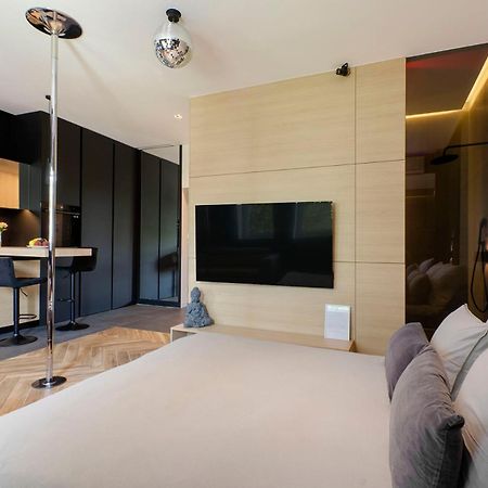 Lupoapartments Z Jacuzzi Pole Dance Leczycka 29 Klimatyzacja Parking Dostep Na Kod Łódź Buitenkant foto