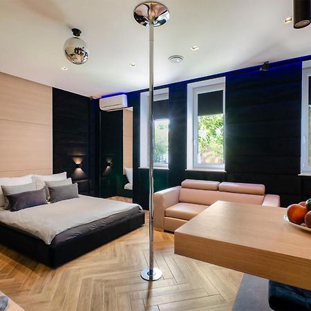 Lupoapartments Z Jacuzzi Pole Dance Leczycka 29 Klimatyzacja Parking Dostep Na Kod Łódź Buitenkant foto