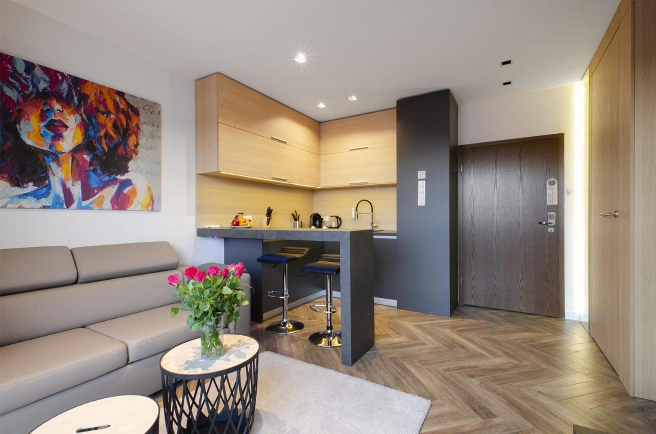 Lupoapartments Z Jacuzzi Pole Dance Leczycka 29 Klimatyzacja Parking Dostep Na Kod Łódź Buitenkant foto