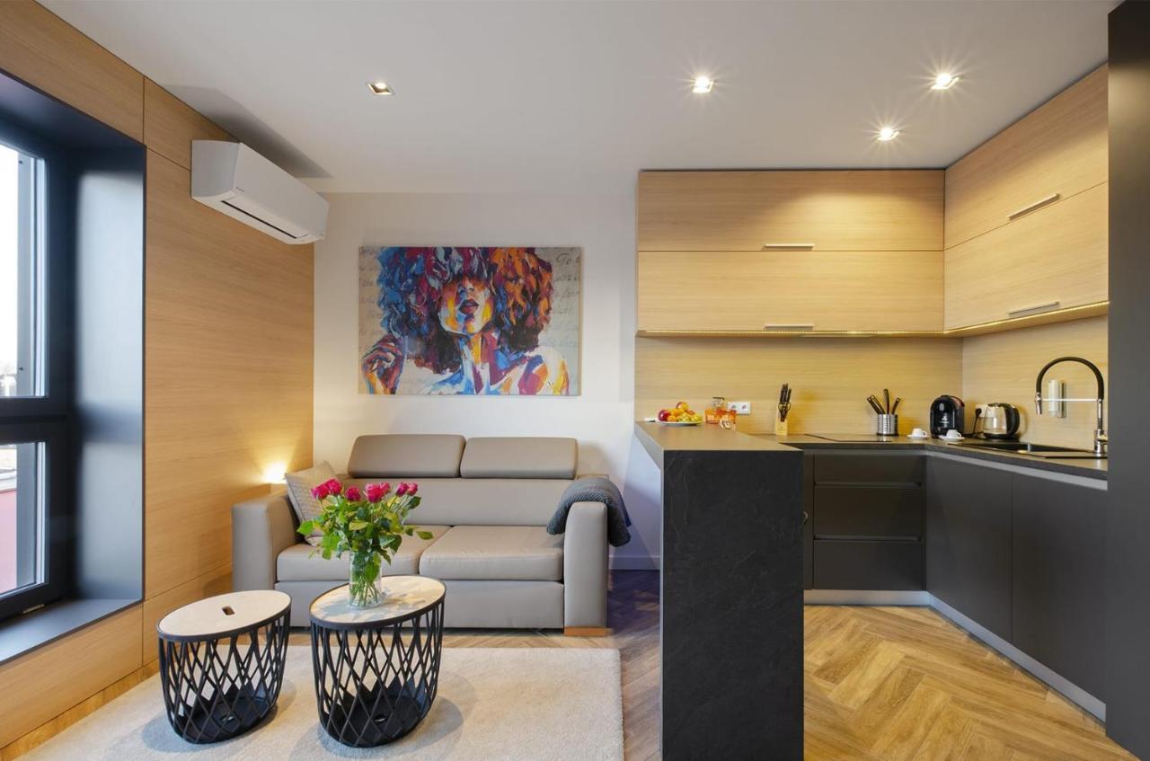 Lupoapartments Z Jacuzzi Pole Dance Leczycka 29 Klimatyzacja Parking Dostep Na Kod Łódź Buitenkant foto