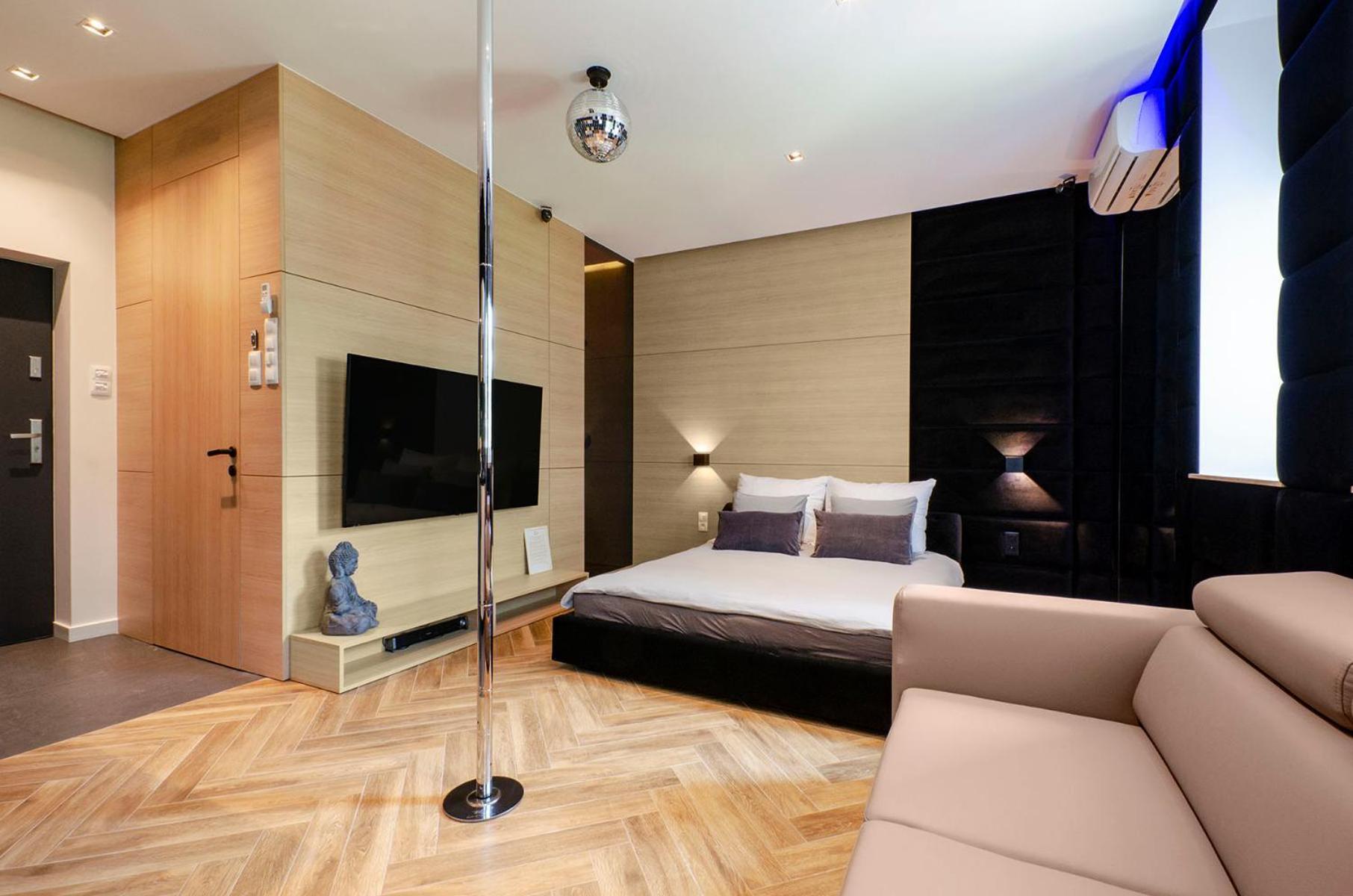 Lupoapartments Z Jacuzzi Pole Dance Leczycka 29 Klimatyzacja Parking Dostep Na Kod Łódź Kamer foto