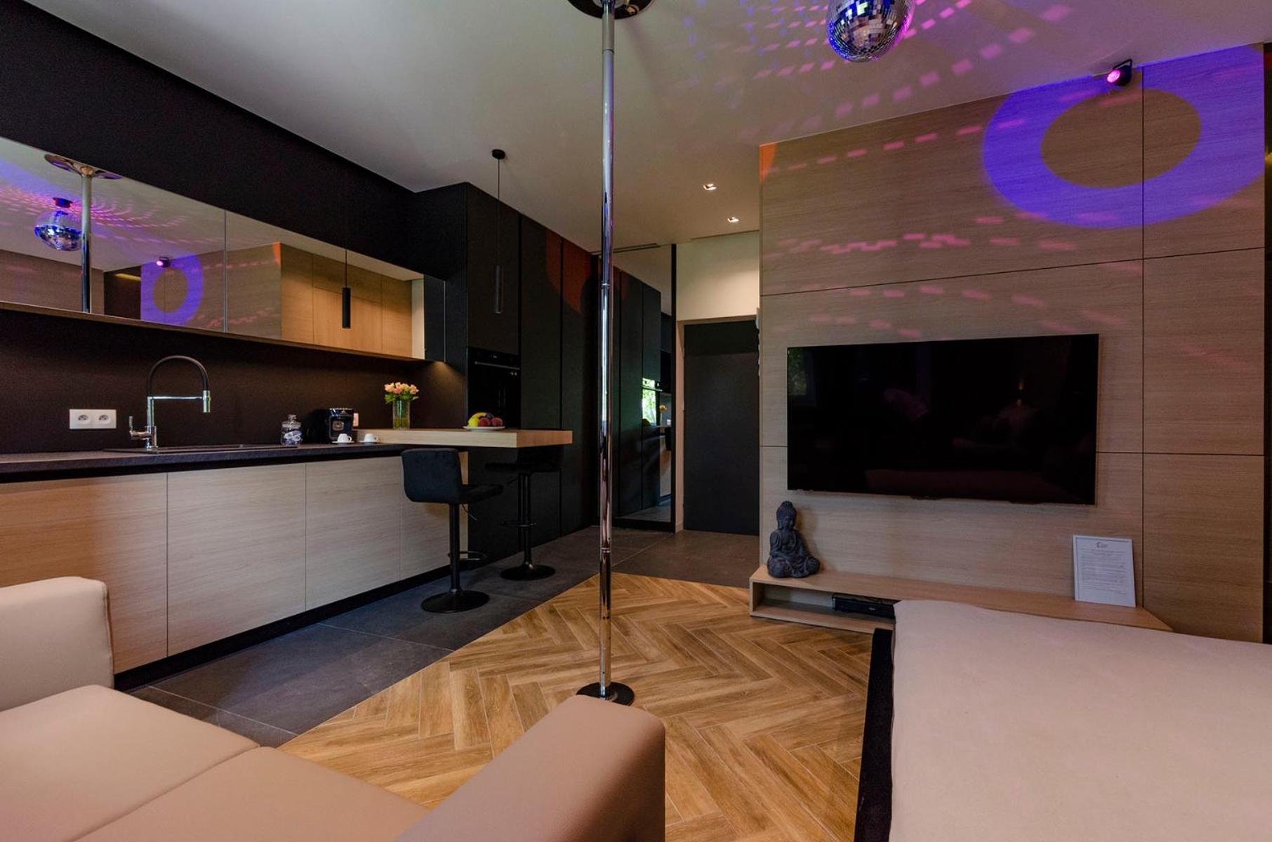 Lupoapartments Z Jacuzzi Pole Dance Leczycka 29 Klimatyzacja Parking Dostep Na Kod Łódź Kamer foto