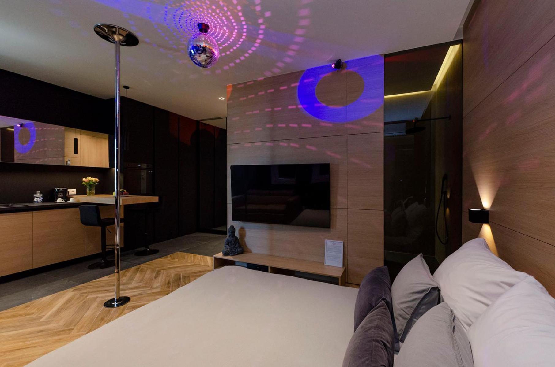 Lupoapartments Z Jacuzzi Pole Dance Leczycka 29 Klimatyzacja Parking Dostep Na Kod Łódź Kamer foto